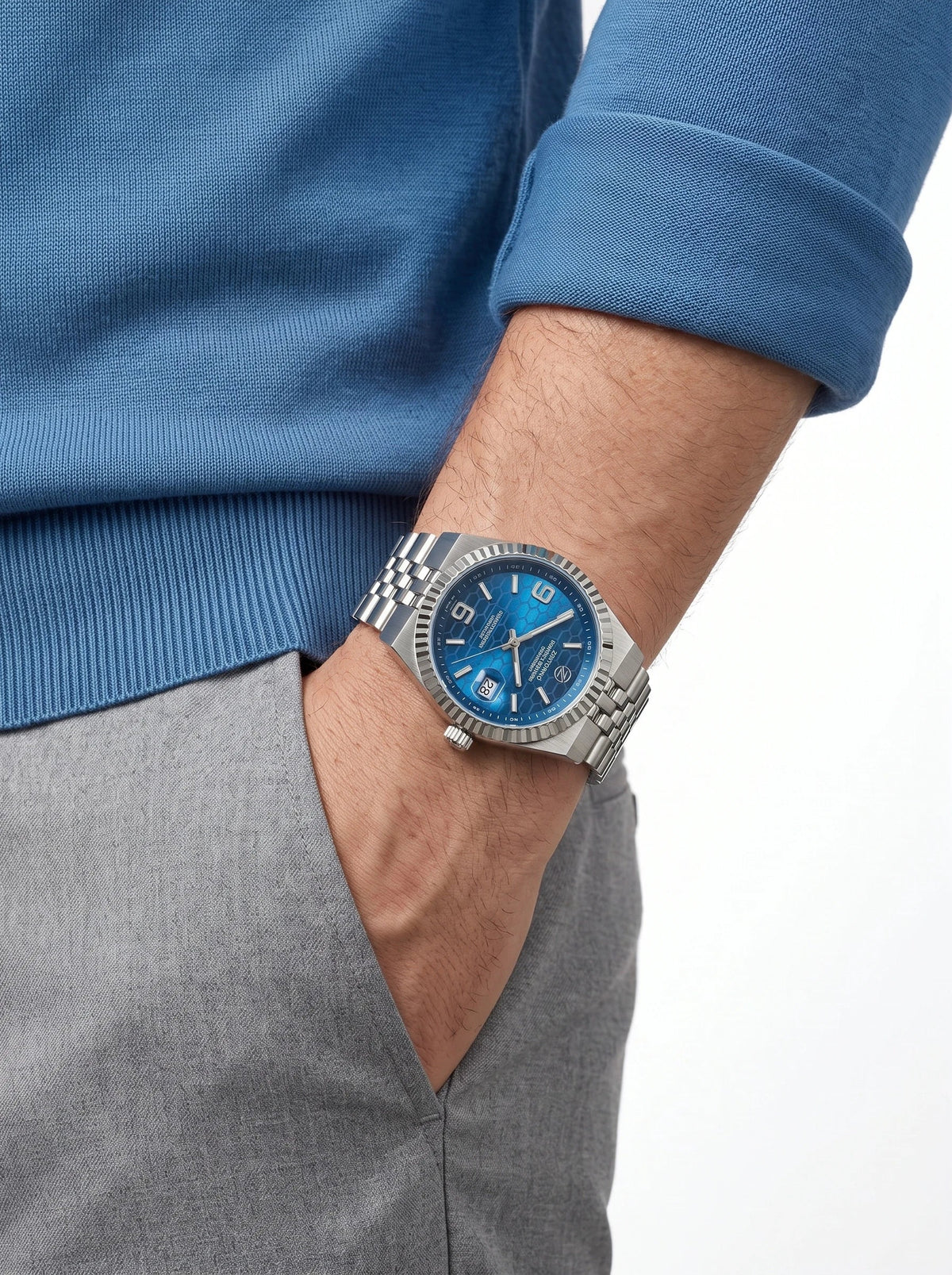 Rovermark Electric Blue